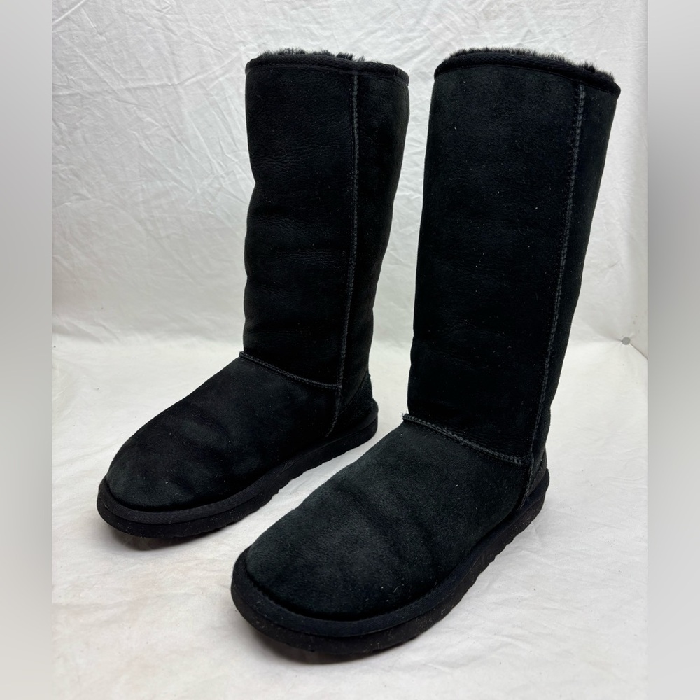 UGG Black Classic Tall Boots women’s size 8 - Picture 2 of 9